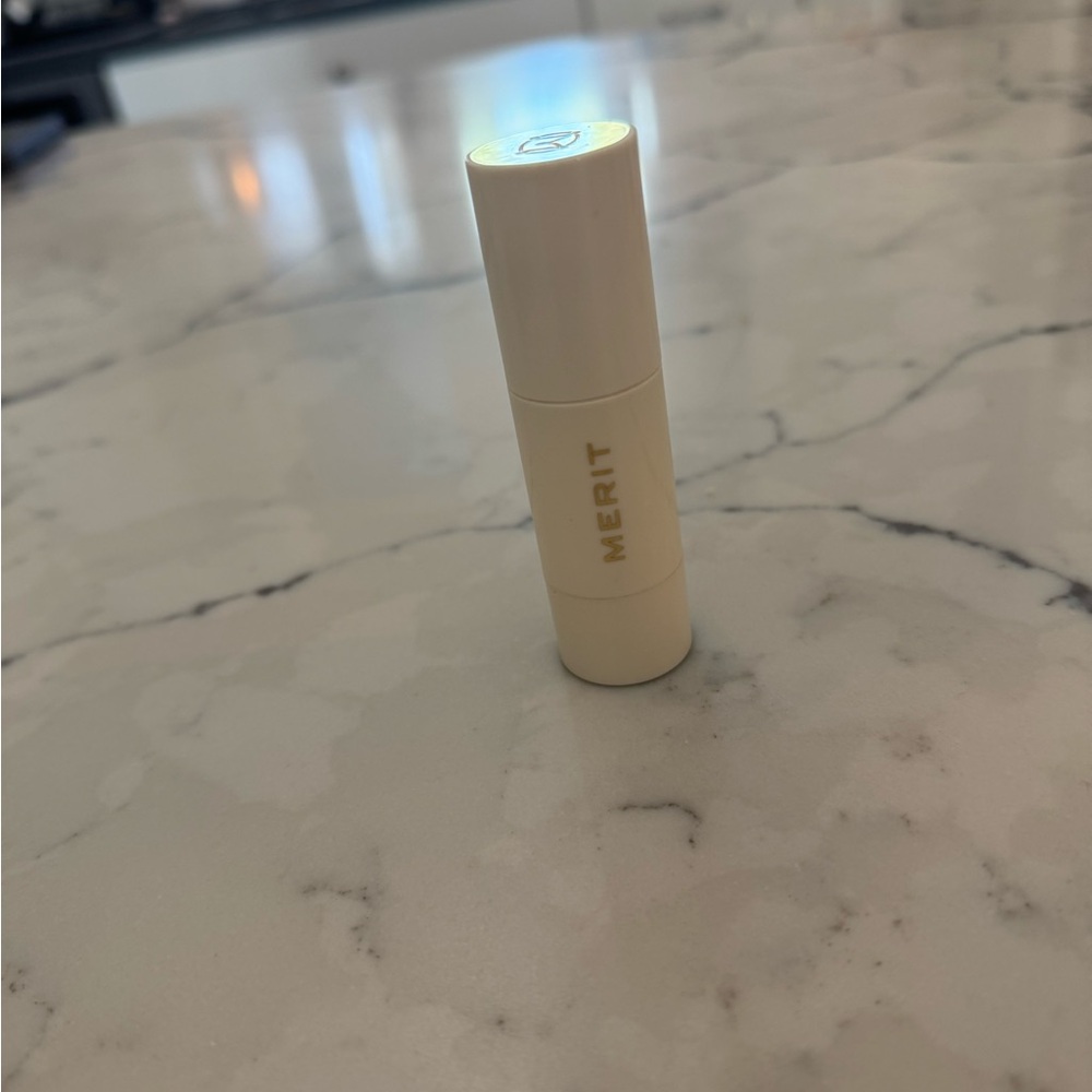 Merit Dewy Highlighting Balm